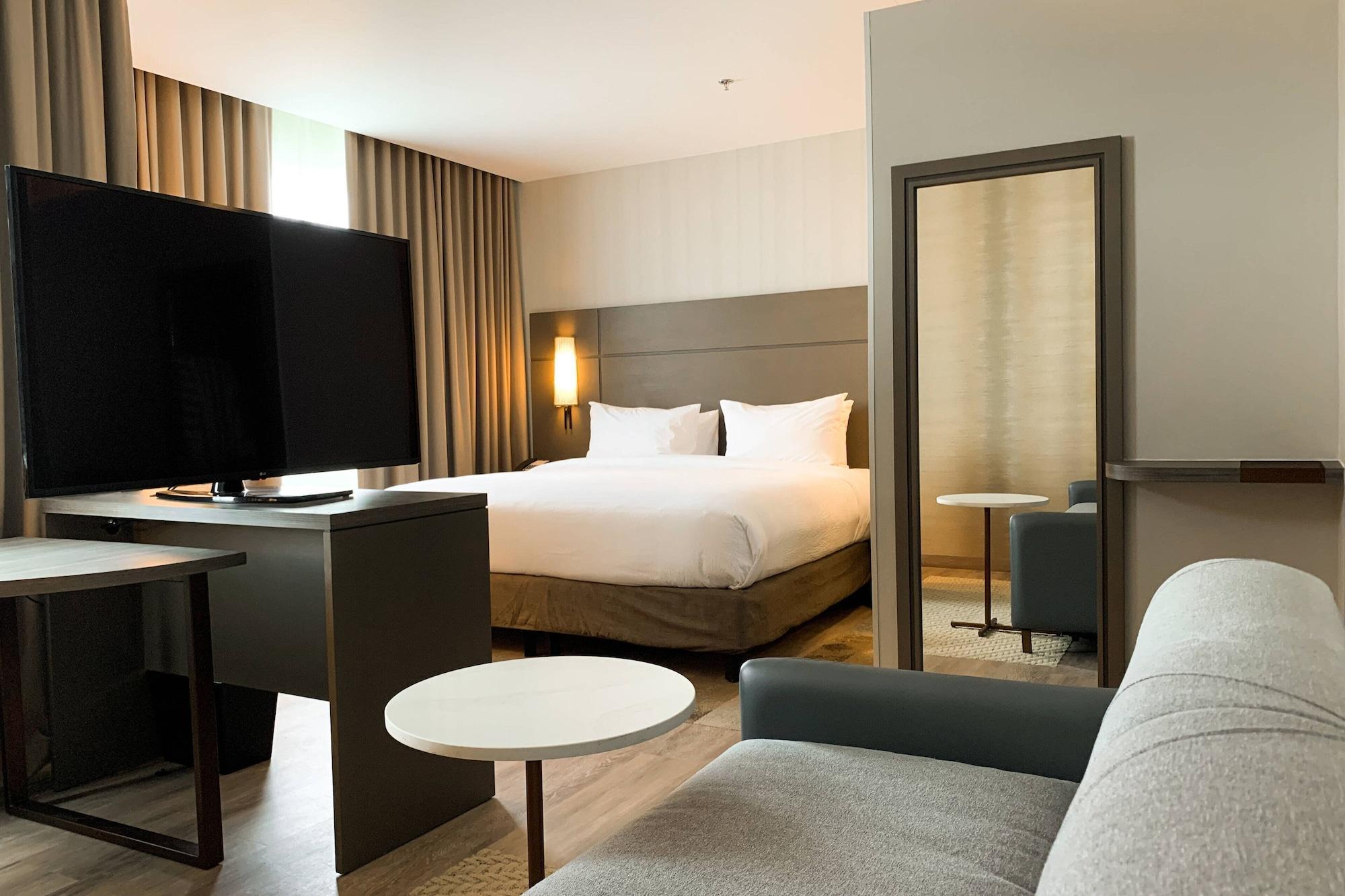 Residence Inn By Marriott Merida Bagian luar foto