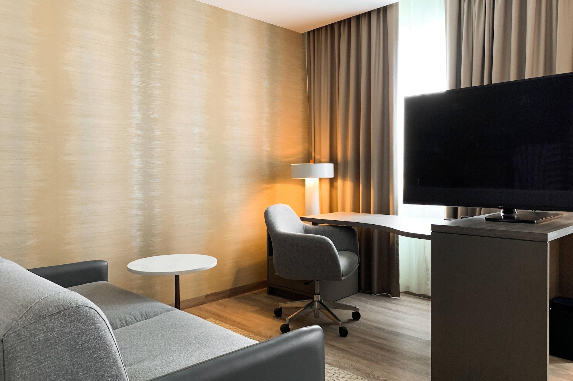 Residence Inn By Marriott Merida Bagian luar foto