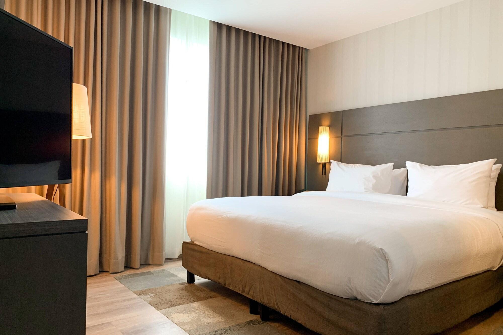 Residence Inn By Marriott Merida Bagian luar foto