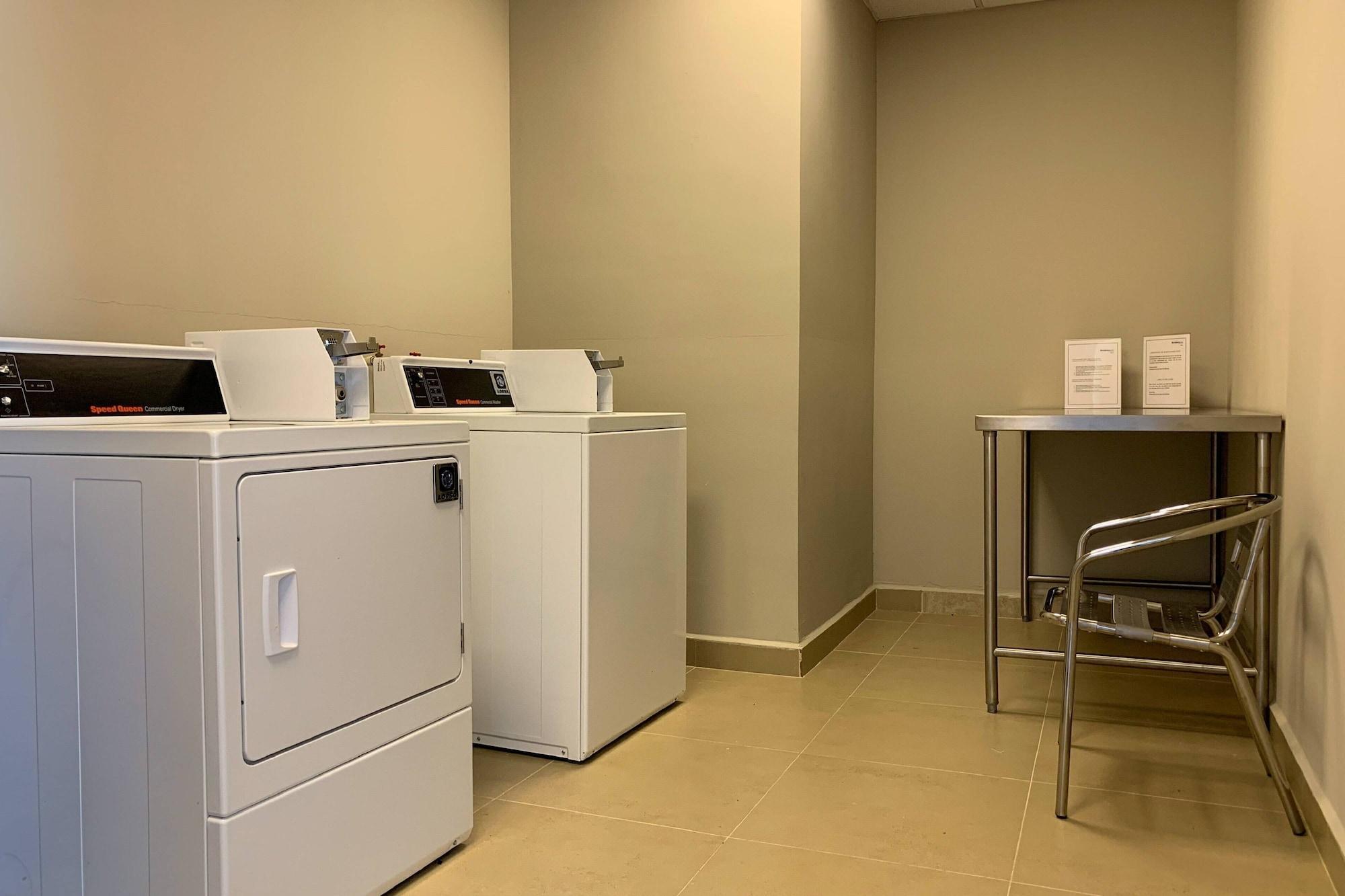 Residence Inn By Marriott Merida Bagian luar foto