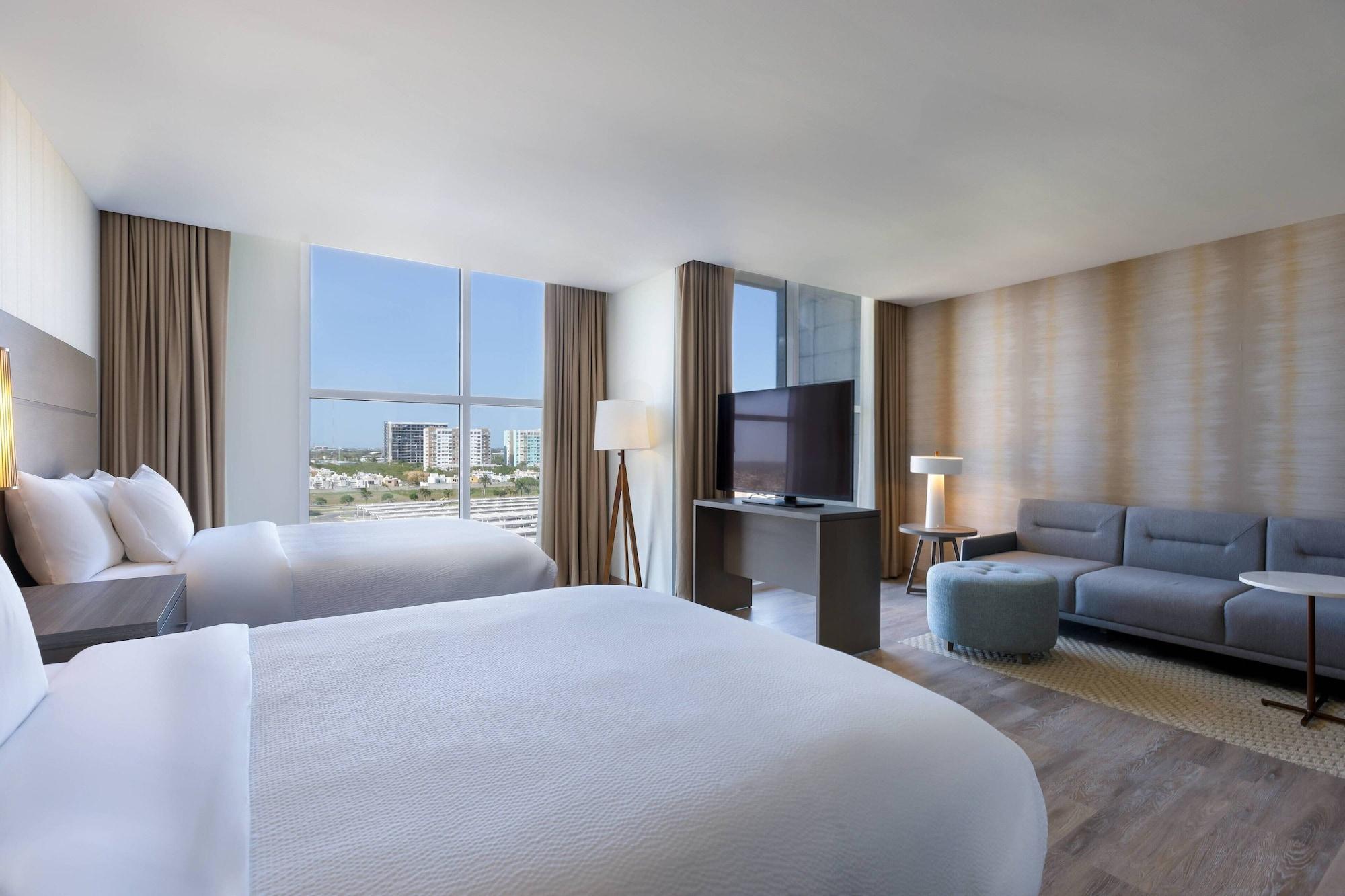 Residence Inn By Marriott Merida Bagian luar foto