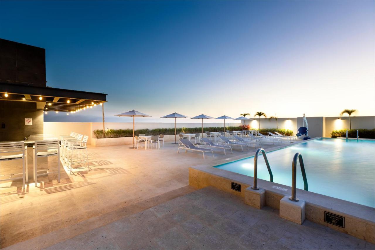 Residence Inn By Marriott Merida Bagian luar foto